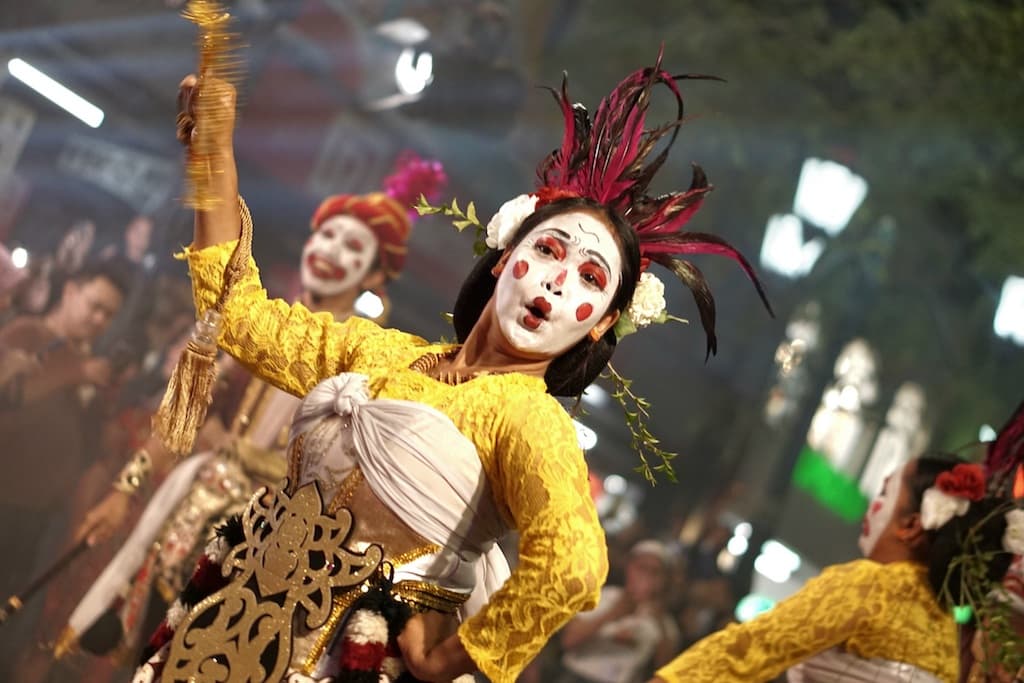 WJNC ke-10 memeriahkan HUT ke-270 Kota Yogyakarta dengan ribuan peserta, pertunjukan wayang, Gelaran Nuswantoro, dan konsep Green Event di kawasan Malioboro hingga Titik Nol Kilometer. (dok. Pemkot Jogja)